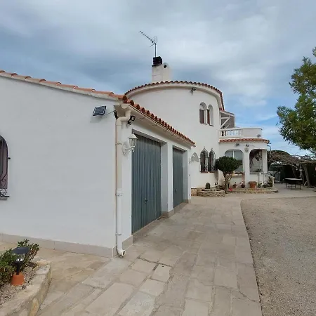 En Bord De Avec Piscine Privee Et Jardin A L'ametlla De Mar, Costa Dorada - Es-221-1 Villa *