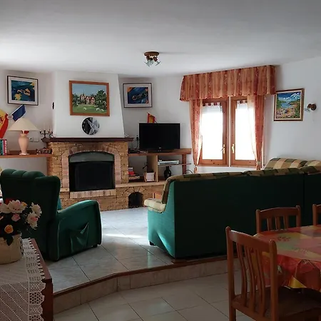 En Bord De Avec Piscine Privee Et Jardin A L'ametlla De Mar, Costa Dorada - Es-221-1